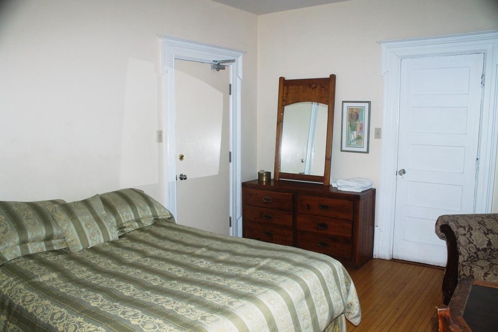 Havinn International Guest House Toronto Pokoj fotografie