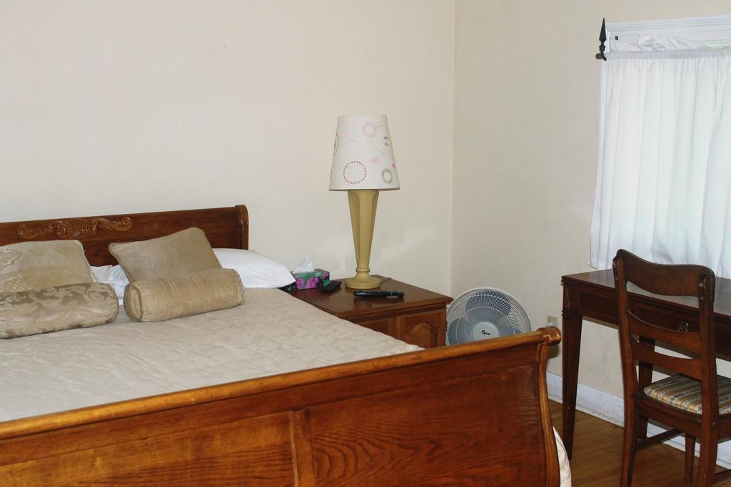 Havinn International Guest House Toronto Pokoj fotografie